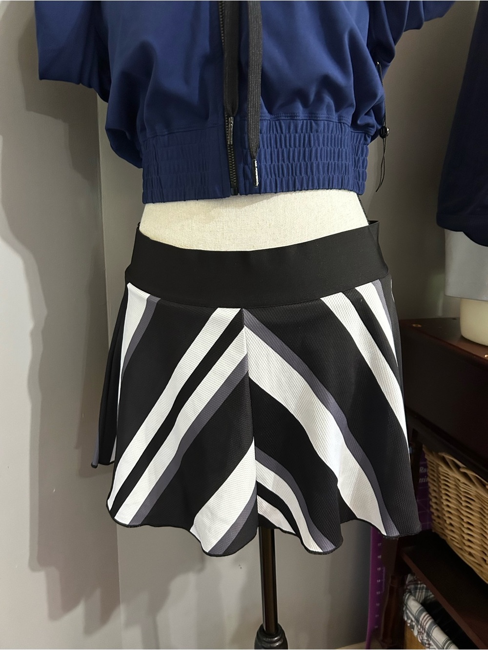 Nike Court Dry Flouncy Women's Tennis Pickleball Skirt Medium Built In Shorts